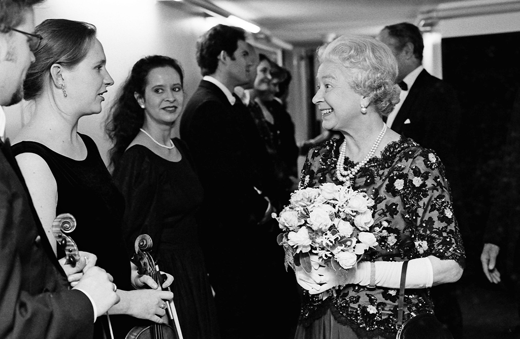Ее Величество королева Великобритании Елизавета II, Лондон, 1998 год.